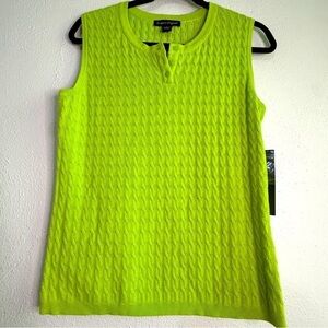 Designers Originals Green Sleeveless Top. 100% cotton. Sz M. NWT.